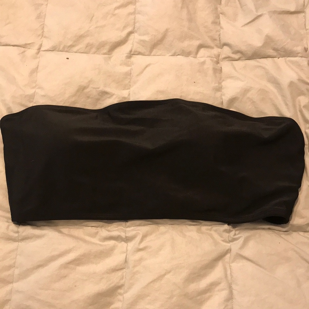 I have a Shein Plus bandeau bikini top. It’s a 4XL. It’s way too big for me.